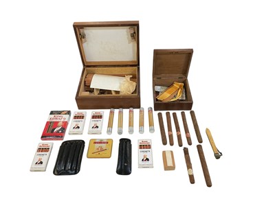 Lot 424 - A quantity of assorted cigars including a...