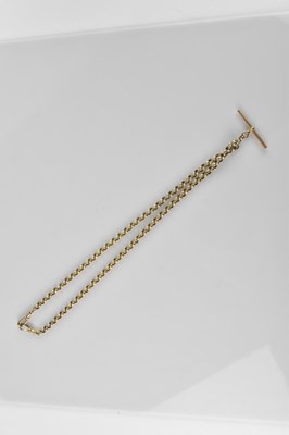 Lot 368 - A yellow metal hoop link necklace and yellow...