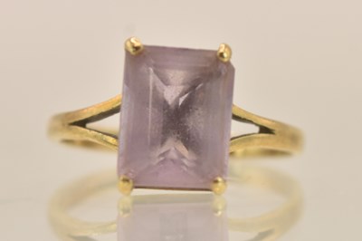 Lot 1348 - A 9ct yellow gold amethyst set ring, the...