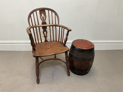 Lot 1109 - A 19th century beech and ash Windsor chair,...