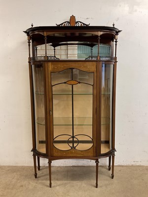 Lot 672 - An Edwardian Art Nouveau mahogany and inlaid...