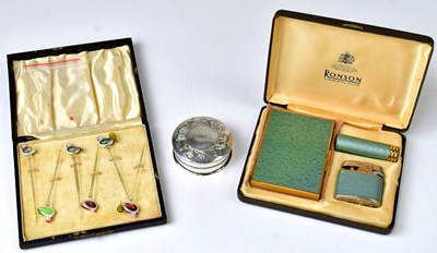 Lot 271 - RONSON; a cased Varaflame lighter, cigarette...