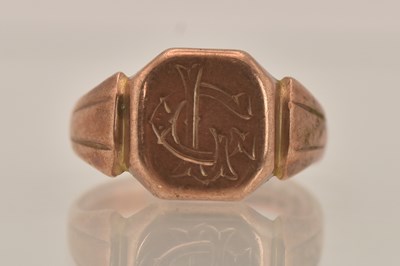 Lot 1362 - A 9ct rose gold signet ring, with the initials...