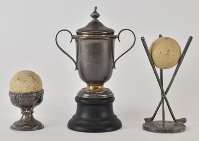Lot 1191 - Three early 20th century and later hallmarked...