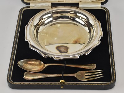 Lot 1173 - ATKIN BROTHERS; a cased George V hallmarked...