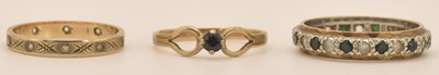 Lot 1368 - Three 9ct yellow gold dress rings comprising a...