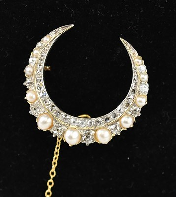 Lot 158 - A Victorian yellow metal diamond and seed...