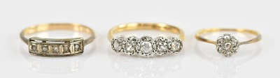 Lot 507 - An 18ct yellow gold and platinum illusion set...