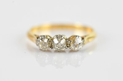 Lot 538 - An 18ct yellow gold and platinum diamond set...