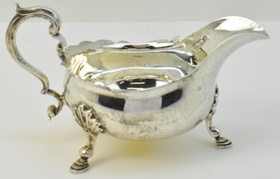 Lot 1205 - THOMAS BRADBURY & SONS; a George V hallmarked...