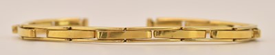 Lot 1527 - A 9ct yellow gold expanding bracelet, length...