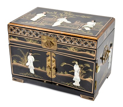 Lot 347 - A modern black lacquered Japanese jewellery...