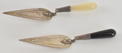Lot 1259 - Two modern Elizabeth II hallmarked silver...