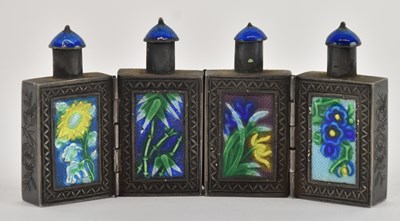 Lot 1042 - A late 19th/early 20th century Chinese Export...