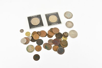 Lot 703 - A collection of assorted coins including a...