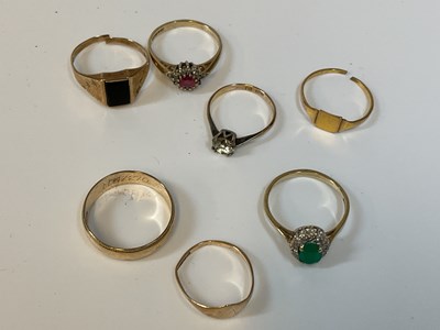 Lot 528 - Six 9ct yellow gold rings, including a wedding...