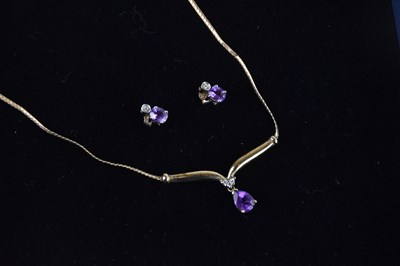 Lot 415 - A 9ct yellow gold fine link necklace...