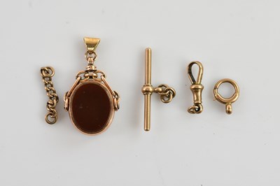 Lot 36 - A 9ct yellow gold bloodstone and hardstone...