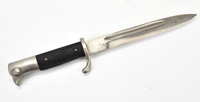 Lot 1090 - A German WWII K98 dress bayonet with Solingen...