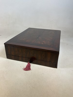 Lot 669 - A rare circa 1700 oyster veneered lace box,...