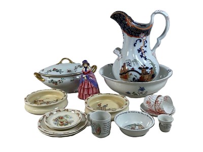 Lot 262 - A quantity of ceramics to include Royal...