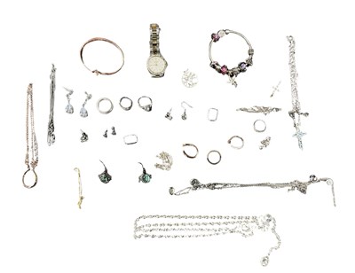 Lot 1557 - Various items of mostly modern costume...