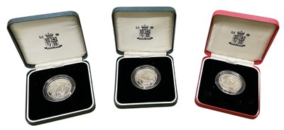 Lot 1636 - THE ROYAL MINT; three silver 1995 Second World...