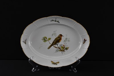 Lot MEISSEN; a large porcelain ornithological oval...