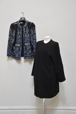 Lot 1399 - JEAN MUIR; a black 100% wool fully lined short...