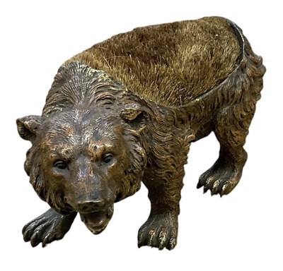 Lot 703 - An early 20th century cast bronze bear with...