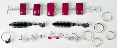 Lot 867 - A group of 925 silver jewellery, to include a...