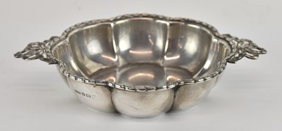 Lot 1243 - E S BARNSLEY & CO; a George V hallmarked...