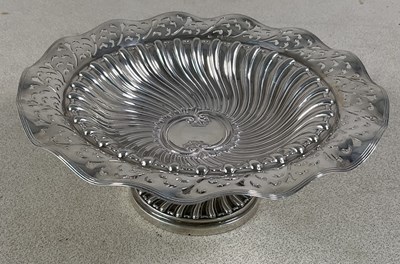 Lot 530 - A late Victorian hallmarked silver basket,...