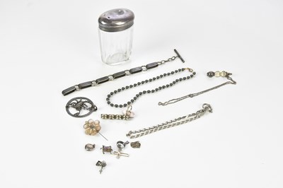 Lot 490 - A hallmarked silver Scorpion brooch, import...