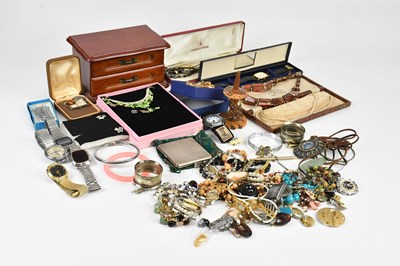 Lot 487 - A collection of costume jewellery, with a...