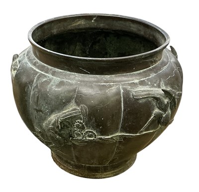 Lot 1046 - A late 19th/early 20th century Chinese bronze...