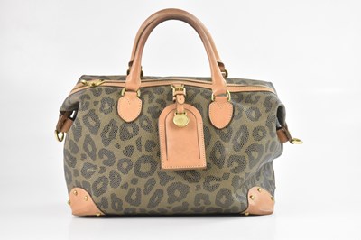 Lot 1410 - MULBERRY; a leopard print scotch grain leather...