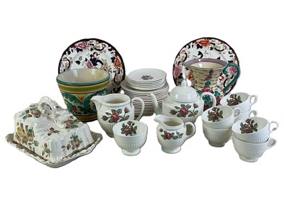 Lot 279 - WEDGWOOD; a 'Moss Rose' pattern part dinner...