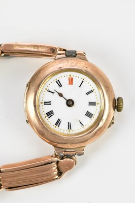 Lot 1092 - A 9ct yellow gold cased lady's wristwatch, the...