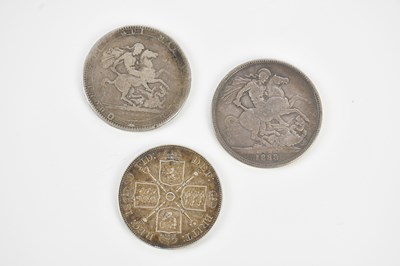 Lot 602 - A George III silver crown (date rubbed), a...