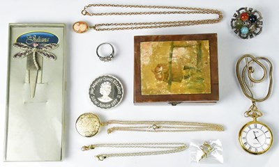 Lot 883 - A sterling silver Silver Jubilee commemorative...