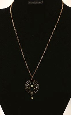 Lot 586 - MURRLE BENNETT & CO; a 14ct gold Edwardian Art...