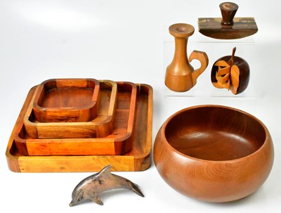 Lot 230 - Various treen and wooden items, to include a...