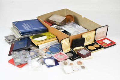 Lot 644 - A mixed collection of British and world coins,...