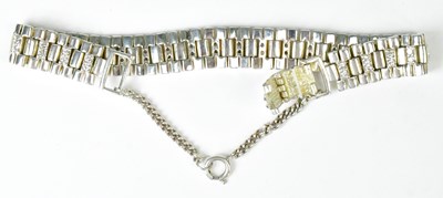 Lot 779 - A 925 silver brick link bracelet set with...