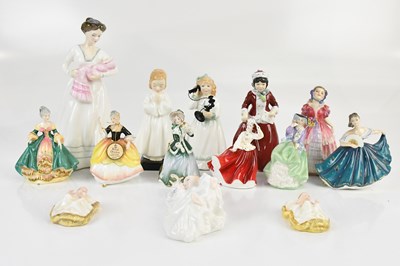 Lot 1431 - ROYAL DOULTON; twelve assorted figures and...