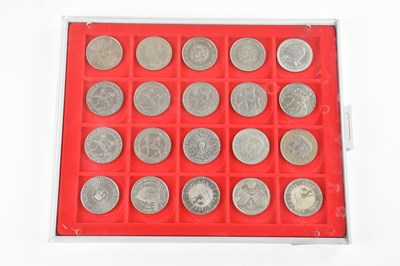 Lot 719 - Twenty assorted Elizabeth II commemorative and...