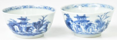 Lot 243 - A pair of Chinese Nanking Cargo blue and white...