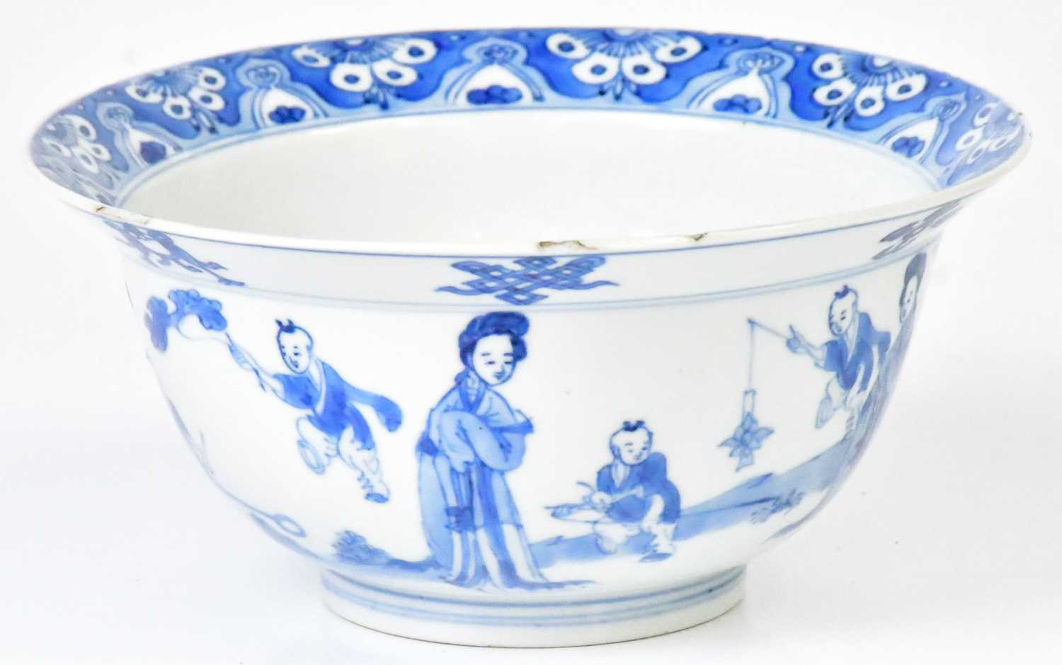 Lot 251 - A Chinese blue and white bowl, painted with...