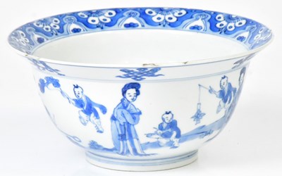 Lot 251 - A Chinese blue and white bowl, painted with...